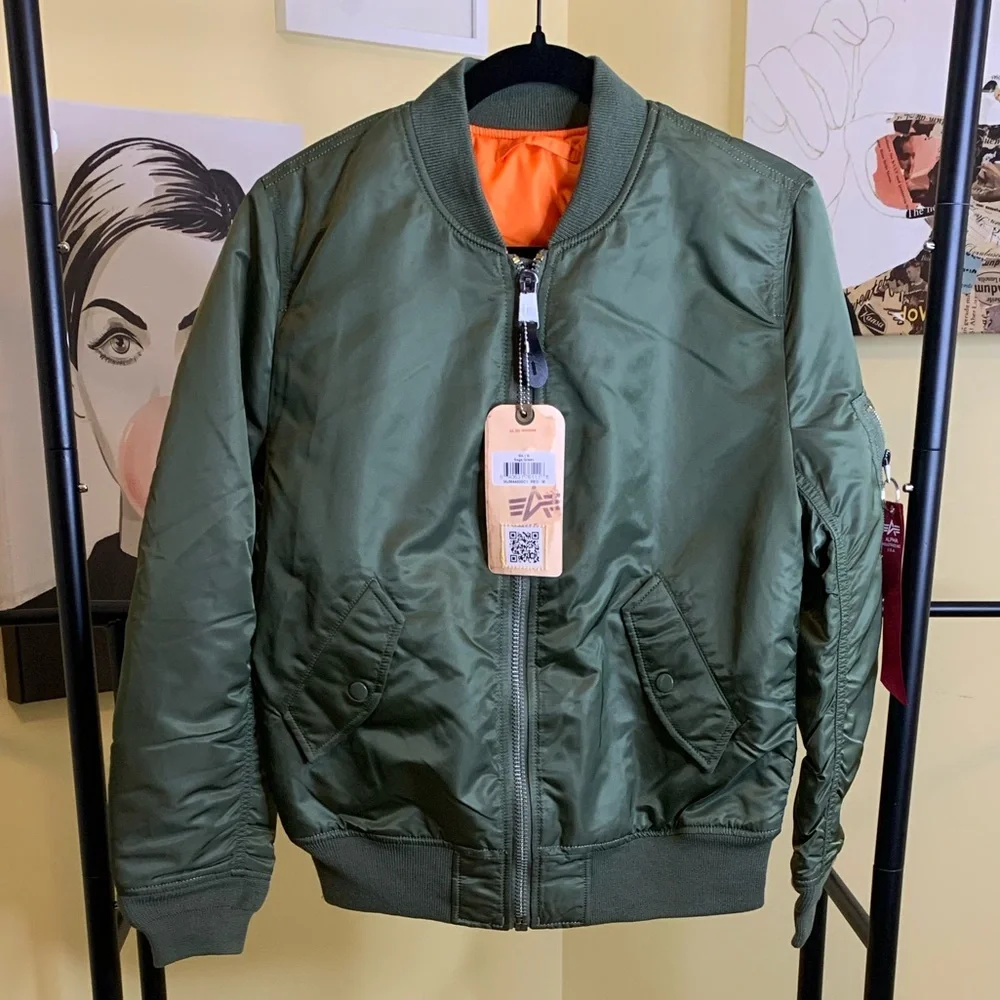💫HP‼️💫 REVERSIBLE‼️ NWT ALPHA INDUSTRIES Flight Bomber Jacket in Green, Medium - Picture 6 of 7